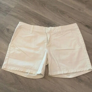 🏴 Billabong white shorts size 5